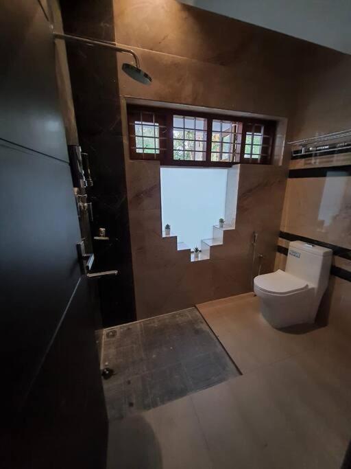 Anandam Stays - Premium 3Bhk Plush Homestay, Vaikom Near Kumarakom Eksteriør billede