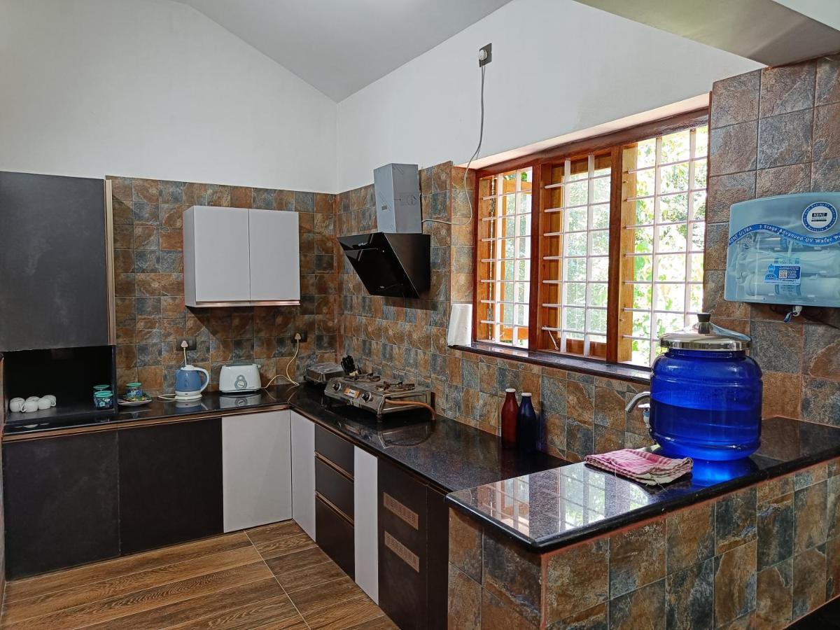 Anandam Stays - Premium 3Bhk Plush Homestay, Vaikom Near Kumarakom Eksteriør billede