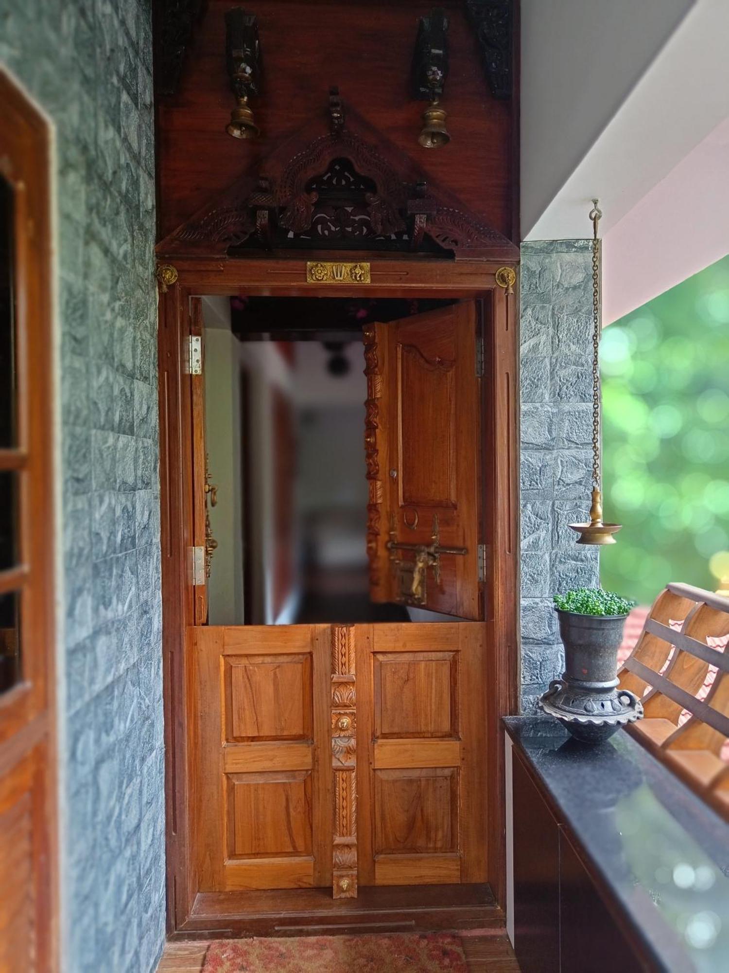 Anandam Stays - Premium 3Bhk Plush Homestay, Vaikom Near Kumarakom Eksteriør billede